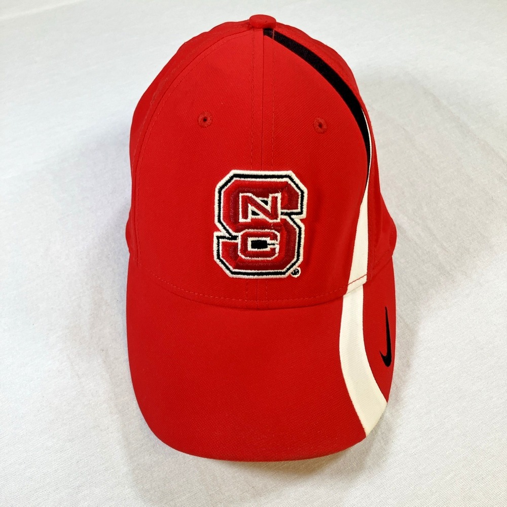 NC State Wolfpack Hat Cap NCAA Embroidered Logo Stretch Fit Nike Dri-FIT